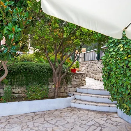 Yiotta Villa Kalodhikatika